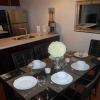 Отель Lavish Suites- 3-Story Town House, фото 3