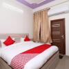 Отель OYO 16721 Divine Hotel, фото 3