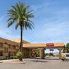 Отель Ramada by Wyndham Tucson Airport, фото 14