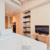 Отель Nice And Modern Studio At Tree Park City Cikokol Apartment, фото 3