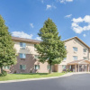 Отель Baymont Inn & Suites Holland, фото 1