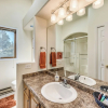 Отель Bright Townhome - 1 Mile to Downtown Cloudcroft, фото 12