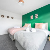 Отель Spacious Modern 3 bed House Near Heathrow Airport, фото 15