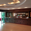 Отель Breeze Hill Hotel, фото 1