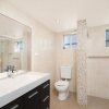 Отель Absolute Beachfront Apartments Lennox Head, фото 39