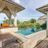 Отель Romantic Oceanfront 1 Br Villa in Seminyak, фото 37