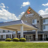 Отель Comfort Inn & Suites, фото 1