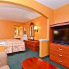 Отель Pine Point Inn & Suites, фото 2