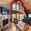 Отель Updated Parkway Retreat W/ Hot Tub & Game Room 3 Bedroom Cabin, фото 1
