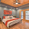 Отель Modern Broken Bow Cabin: Large Deck, BBQ & Pergola, фото 6