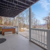 Отель Swiss Bear Haus, 4 Bedrooms, Hot Tub, Pool Access, Sleeps 12, фото 14