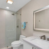Отель Bayfront Townhouse Located In The Lush Tropical Setting Of Rock Harbor Club. 2 Bedroom Condo by RedA, фото 11
