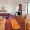 Отель Super 8 by Wyndham Salmon Arm, фото 3