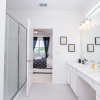 Отель Gorgeous Family Home Sleeps 28 Blv103, фото 11