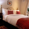 Отель Trendy Two Bed Apartment With Private Garden, фото 6