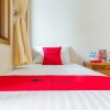 Отель RedDoorz near Pasar Pagi Cirebon 2, фото 7