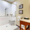 Отель Comfort Inn & Suites West Des Moines, фото 9