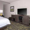 Отель Hampton Inn & Suites Irvine-Orange County Airport, фото 34