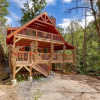 Отель Lovers' Hideaway, 1 Bedroom, Jetted Tub, Private, Pool Table, Sleeps 4, фото 18