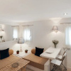 Отель Lovely 1-bed Penthouse in Lesseps, фото 13