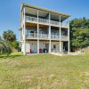 Отель Carolina Beach Lakefront House: Walk to Beach!, фото 23