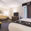 Отель La Quinta Inn & Suites by Wyndham Myrtle Beach - N Kings Hwy, фото 30
