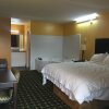 Отель Corinth Inn & Suites, фото 3