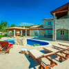 Отель Rustic Villa With Private Pool, Bedrooms Including En Suite Bathroom, Terrace, фото 18