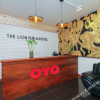 Отель OYO 233 The Lion Pub & Hotel, фото 1