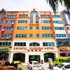 Отель Crystal Garden Hotel (Tasik Selatan), фото 1