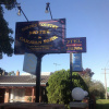 Отель Golden Country Motel & Caravan Park, фото 1