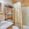 Отель Updated Log Cabin Near Story Land & Diana's Baths!, фото 4
