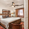 Отель Amor - Historic Adobe in the Heart of The Railyard and Downtown Santa Fe, Hot Tub, фото 17