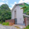 Отель SPOT ON 92570 Putri Guest House Syariah, фото 16