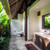 Отель Luxury Jungle Villa, 3 BR, Ubud With Staff, фото 3