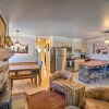 Отель Red River Condo w/ Fire Pit: 1/2 Mi to Slopes!, фото 13