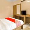 Отель OYO 12020 Hotel Ratna Regency, фото 20
