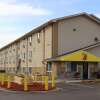 Отель Super 8 by Wyndham Wyoming/Grand Rapids Area, фото 1