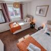 Отель CAPRI 13 SA - Cosy 2 bed house, Close to M1 & Loughborough University, Free WIFI, Free PARKING, - As, фото 13