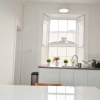 Отель Beautiful 1 Bedroom Apartment in Stockbridge, фото 8