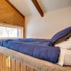 Отель Iron River Condo w/ Gas Grill Near Skiing + Hiking, фото 4