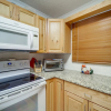 Отель Beech Mountain Vacation Rental: Walk to Ski Lift!, фото 4