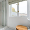 Отель Family home in Battersea, фото 13