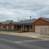 Отель Numurkah Self Contained Apartments - The Saxton, фото 18