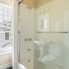 Отель Newly Renovated Historic San Antonio Stunner 4 Bedroom Home, фото 10