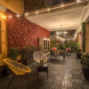 Отель AwesHome White Mirror Apartment&Terrace, фото 10