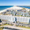 Отель Seacrest 210 is a 2 BR on Gulf side of Okaloosa Island by RedAwning, фото 30
