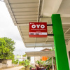 Отель Oyo 1330 Tanjungpinang Residence Syariah, фото 1