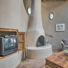 Отель Chic Adobe-style Bungalow in Historic Santa Fe!, фото 3