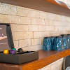 Отель F & S Lounge Suites, фото 2